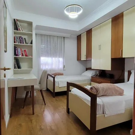 Appartement Bazaar's Eye, 3br, Central, Free Parking, Large Terrace Tirana
