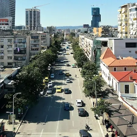 Bazaar's Eye Free Parking Spacious Tarrace Apartment Tirana
