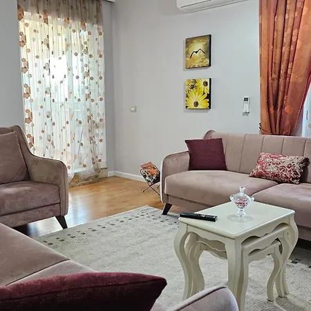 Bazaar's Eye Free Parking Spacious Tarrace Tirana