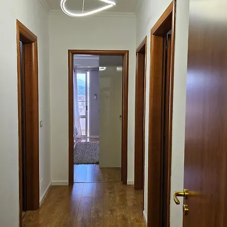 Bazaar's Eye Free Parking Spacious Tarrace * Tirana