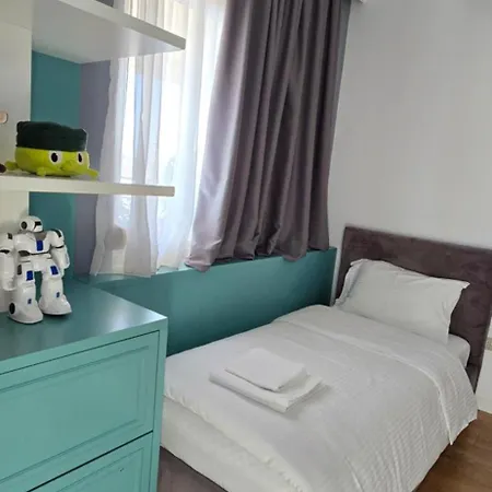 Bazaar's Eye Free Parking Spacious Tarrace Tirana