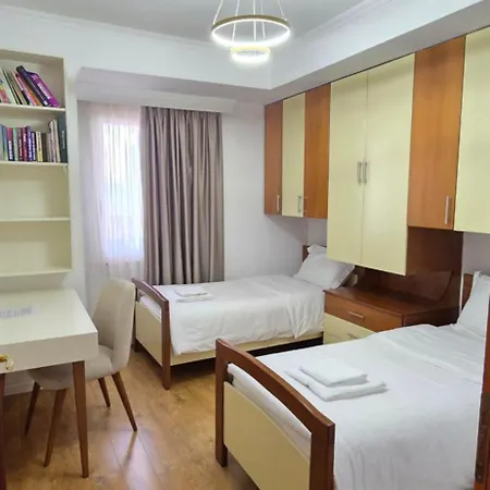 Bazaar's Eye, 3br, Central, Free Parking, Large Terrace Rruga Qemal Stafa, 1001 Apartment Tirana