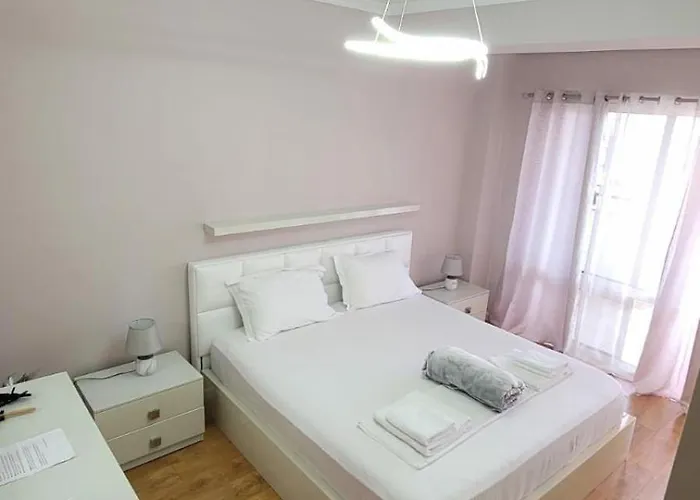 Bazaar's Eye Free Parking Spacious Tarrace Tirana