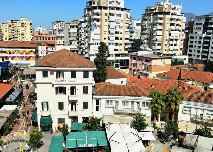 Appartamento Bazaar's Eye Free Parking Spacious Tarrace Tirana