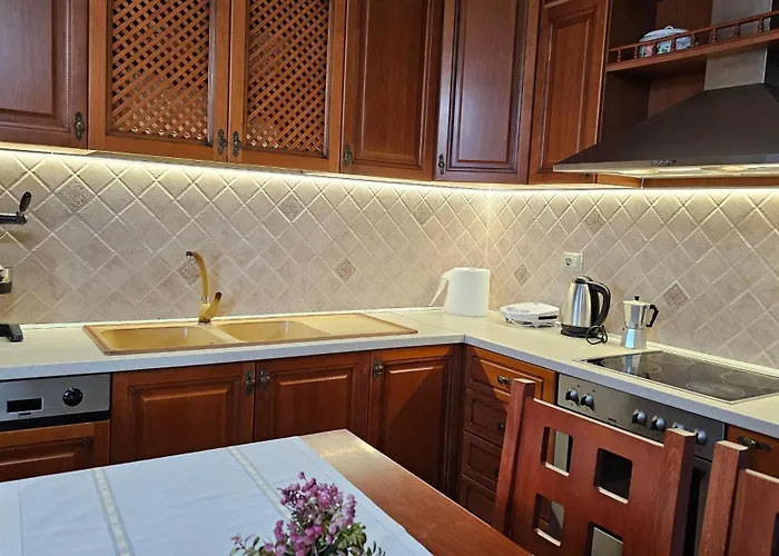 Bazaar's Eye Free Parking Spacious Tarrace Tirana